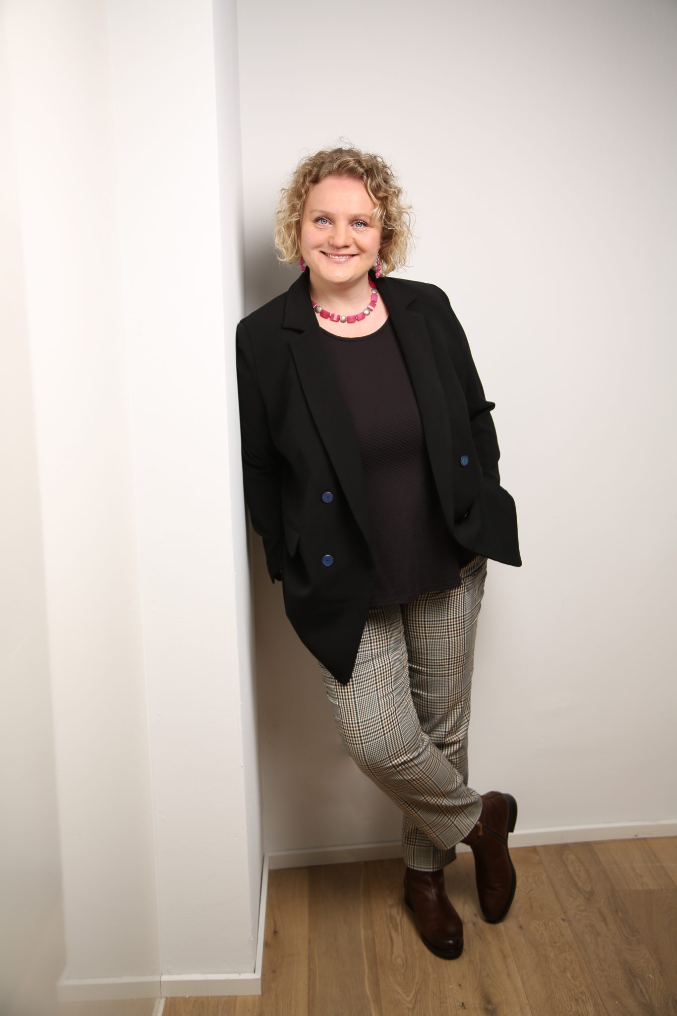 Foto von: Inhaberin Oxana Schau aus Frankfurt am Main. Beraterin, Trainerin, Kursleiterin und Massagetherapeutin bei HealTie - löse den Knoten.