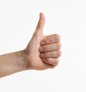 Bild Daumen nach oben, Symbol für die Befürwortung HealTie Entspannungstrainings.
